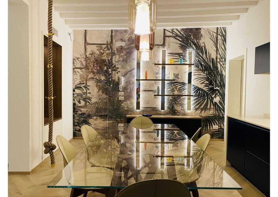 Sweet Time Venice, Luxury San Marco Frezzaria Apt! * Venezia
